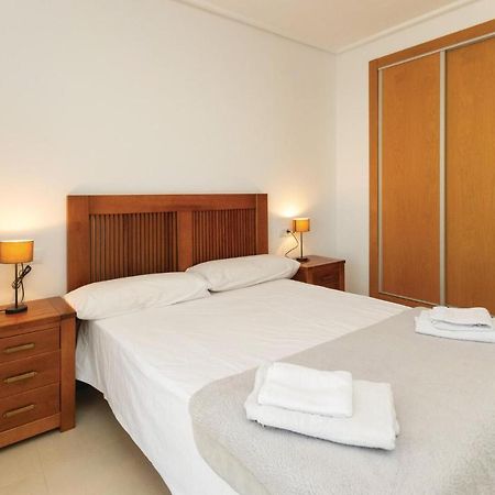 2 Bedroom Amazing Apartment In Roldan Los Tomases 外观 照片